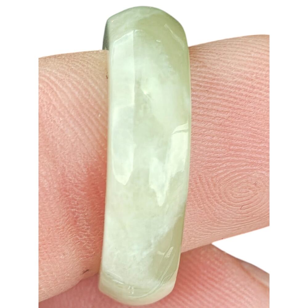 Apple Jade Ring Size 6 , Jadeite Carved - Picture 4 of 4